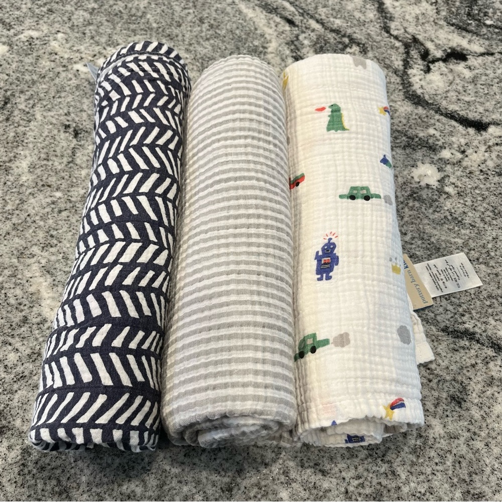 Pottery Barn Kids 3 Muslin Blankets Swaddle Wrap